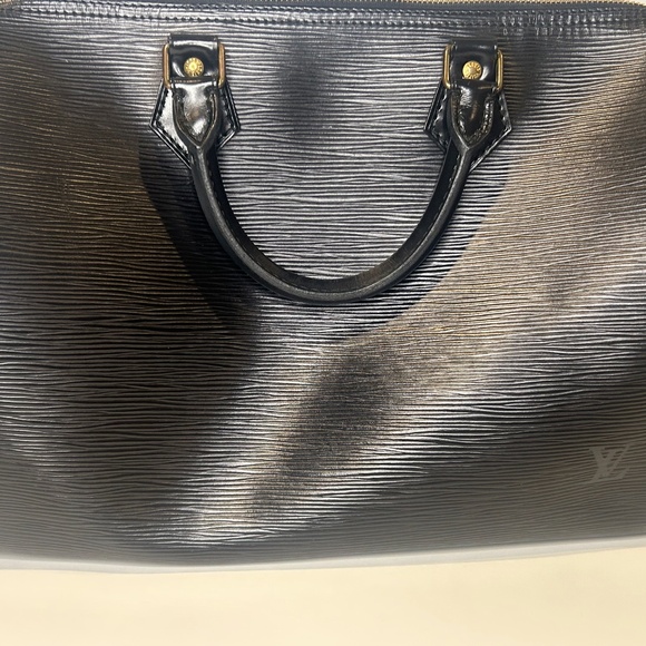 AUTHENTIC LOUIS VUITTON BLACK EPI SPEEDY 30 - Picture 2 of 4